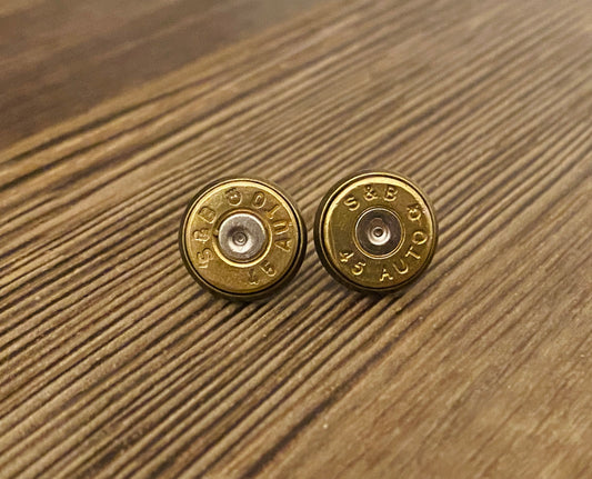 .45 Stud earring with silver primer