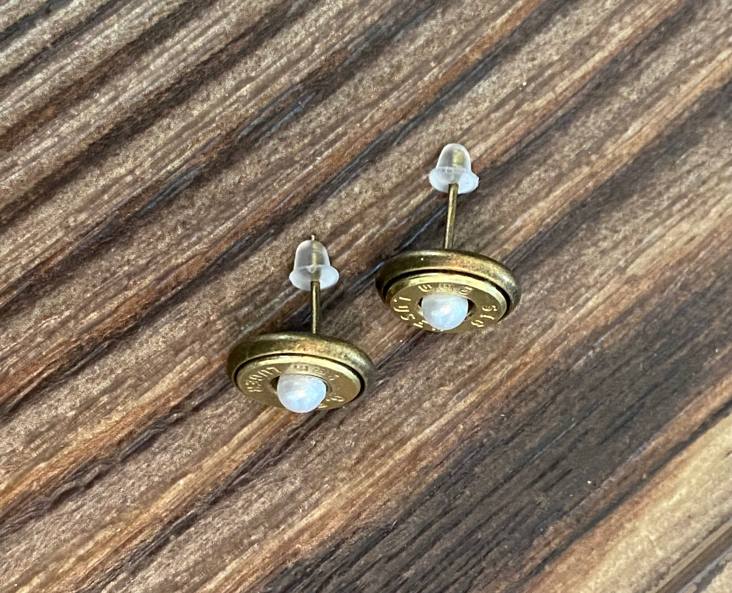 9mm Stud earring with pearls